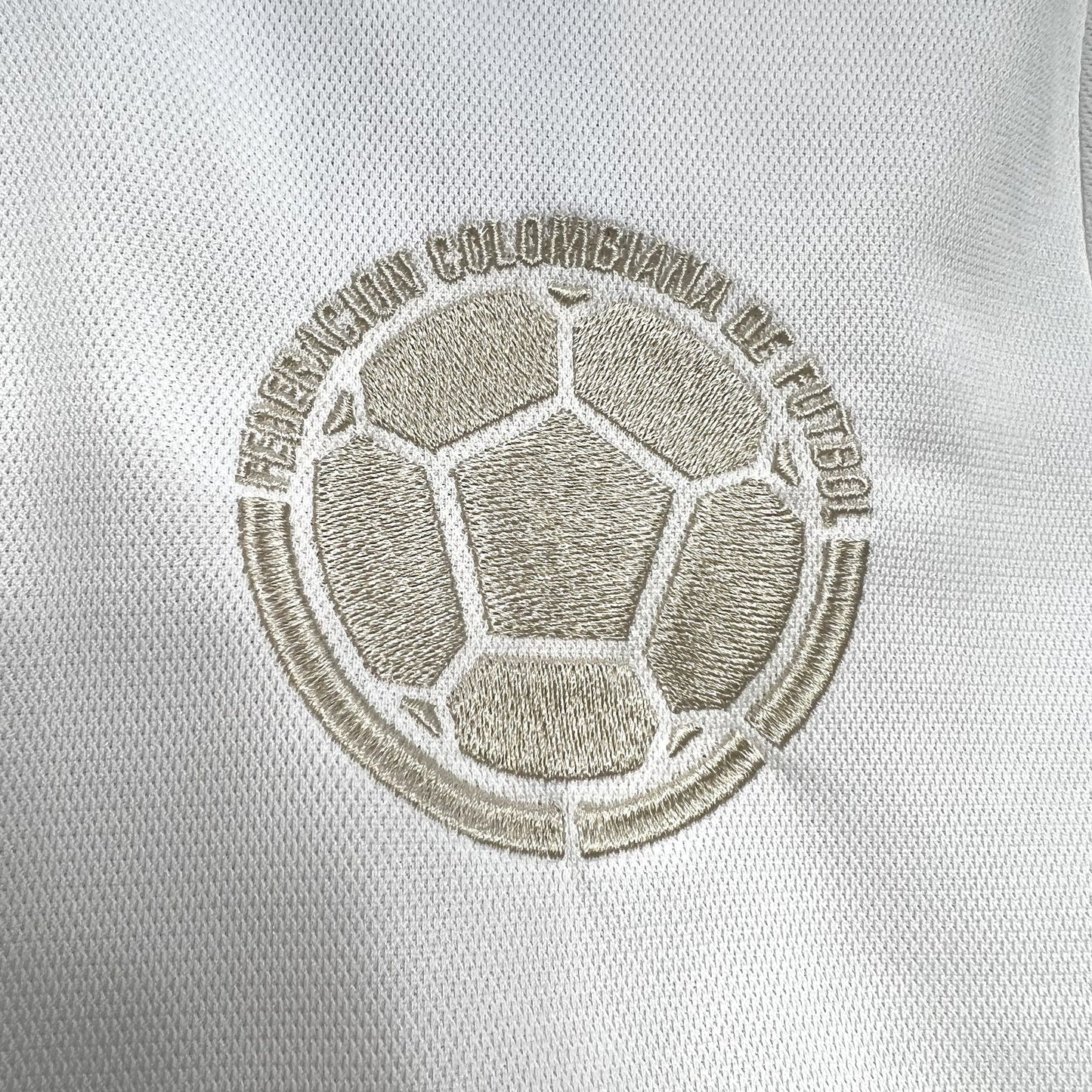 Colômbia - Edição Especial 100 anos 24-25