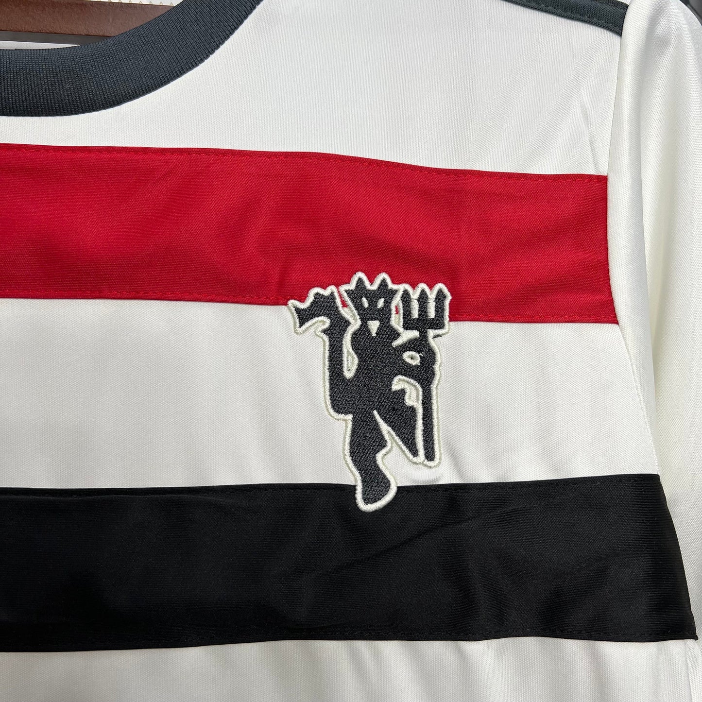 Manchester United Alternativa 24-25