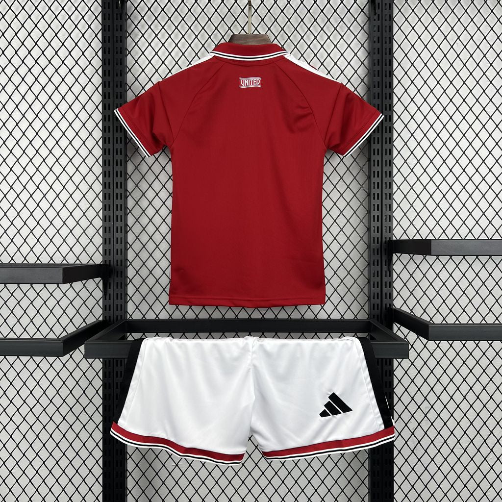 Manchester United Kit Criança 26-27