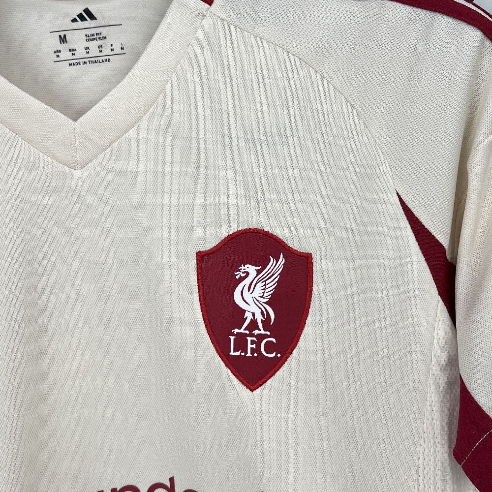 Liverpool Secundária 25-26