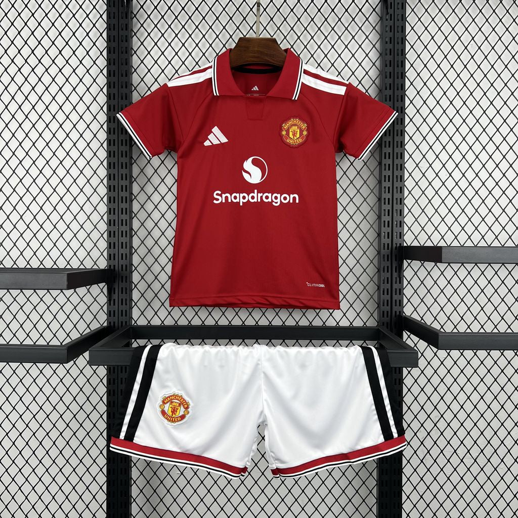 Manchester United Kit Criança 26-27