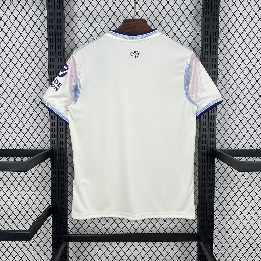 Aston Villa Alternativa 25-26