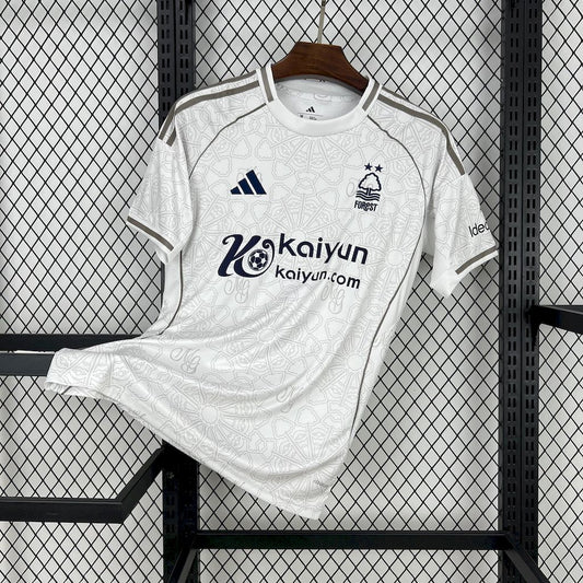 Nottingham Forest Secundária 25-26