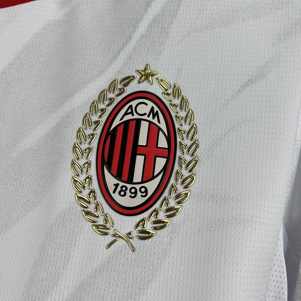 Milan Secundária 26-27