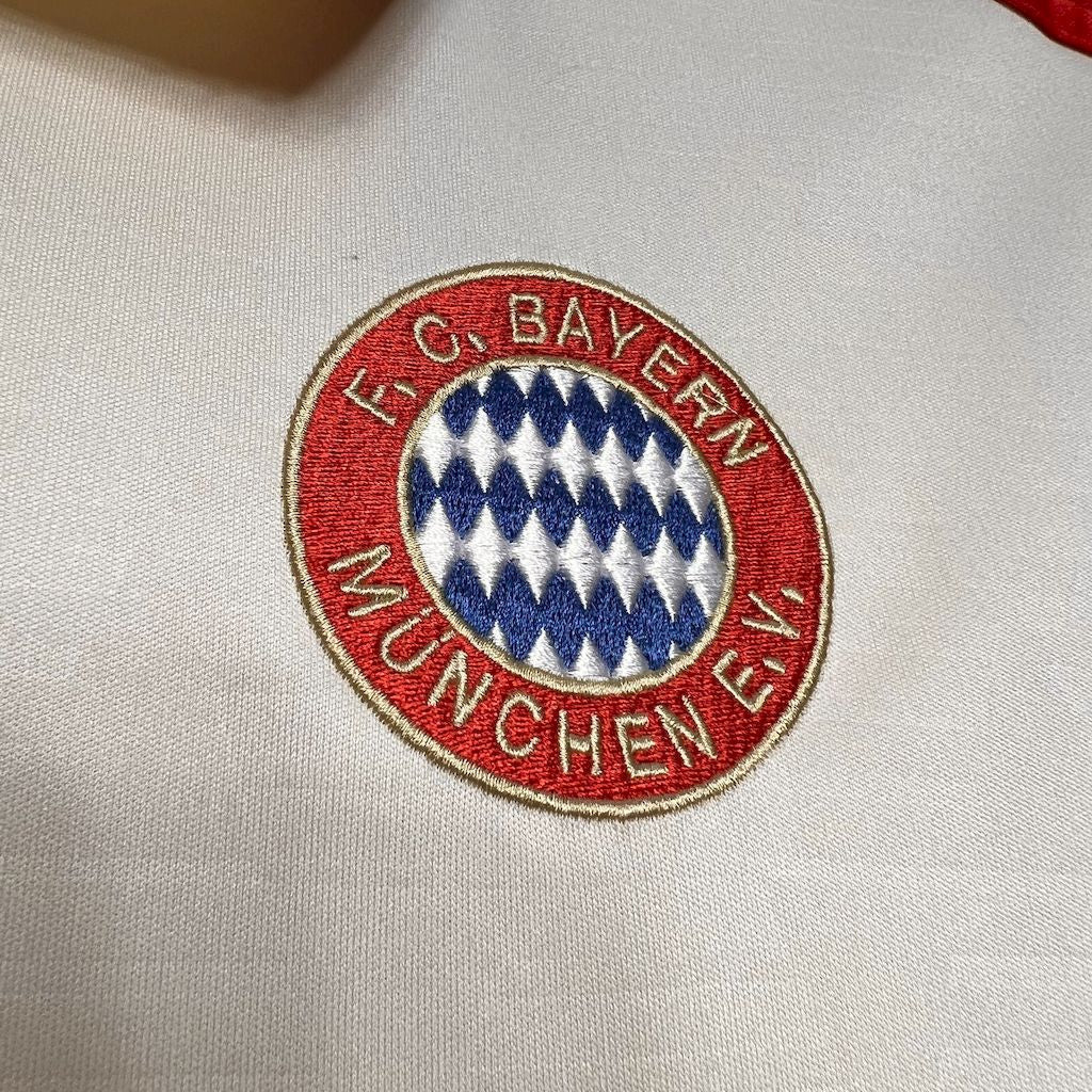 Bayern Munique Alternativa 24-25