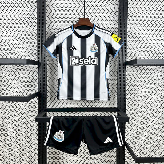 Newcastle Principal Kit Criança 25-26