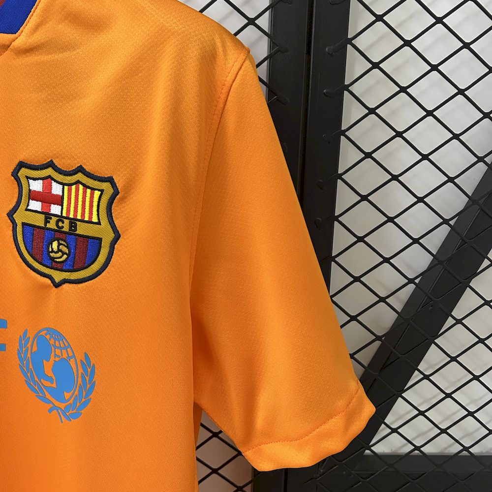 Barcelona Retro 06-07