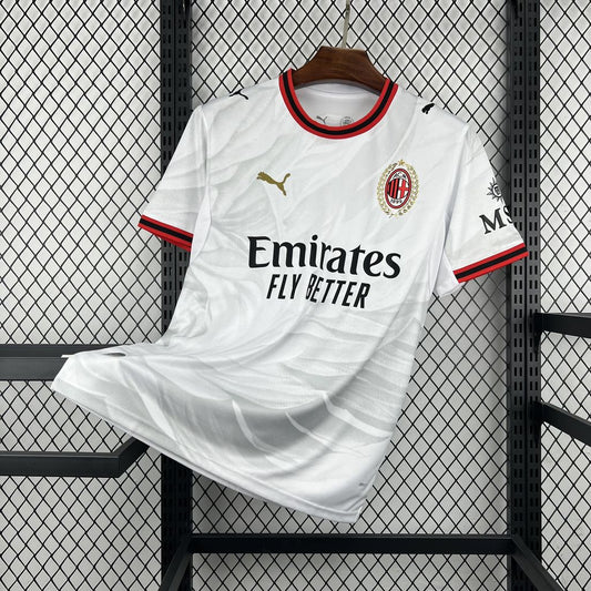Milan Secundária 26-27