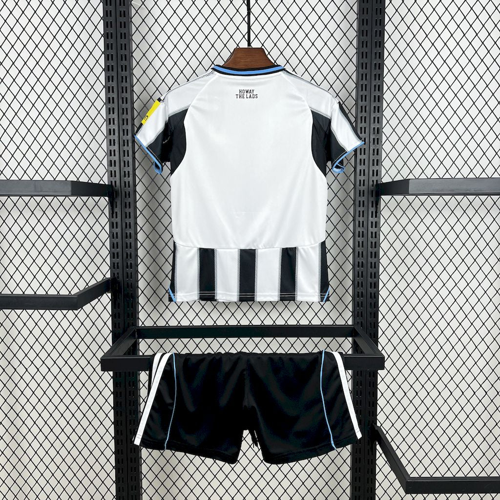 Newcastle Principal Kit Criança 25-26