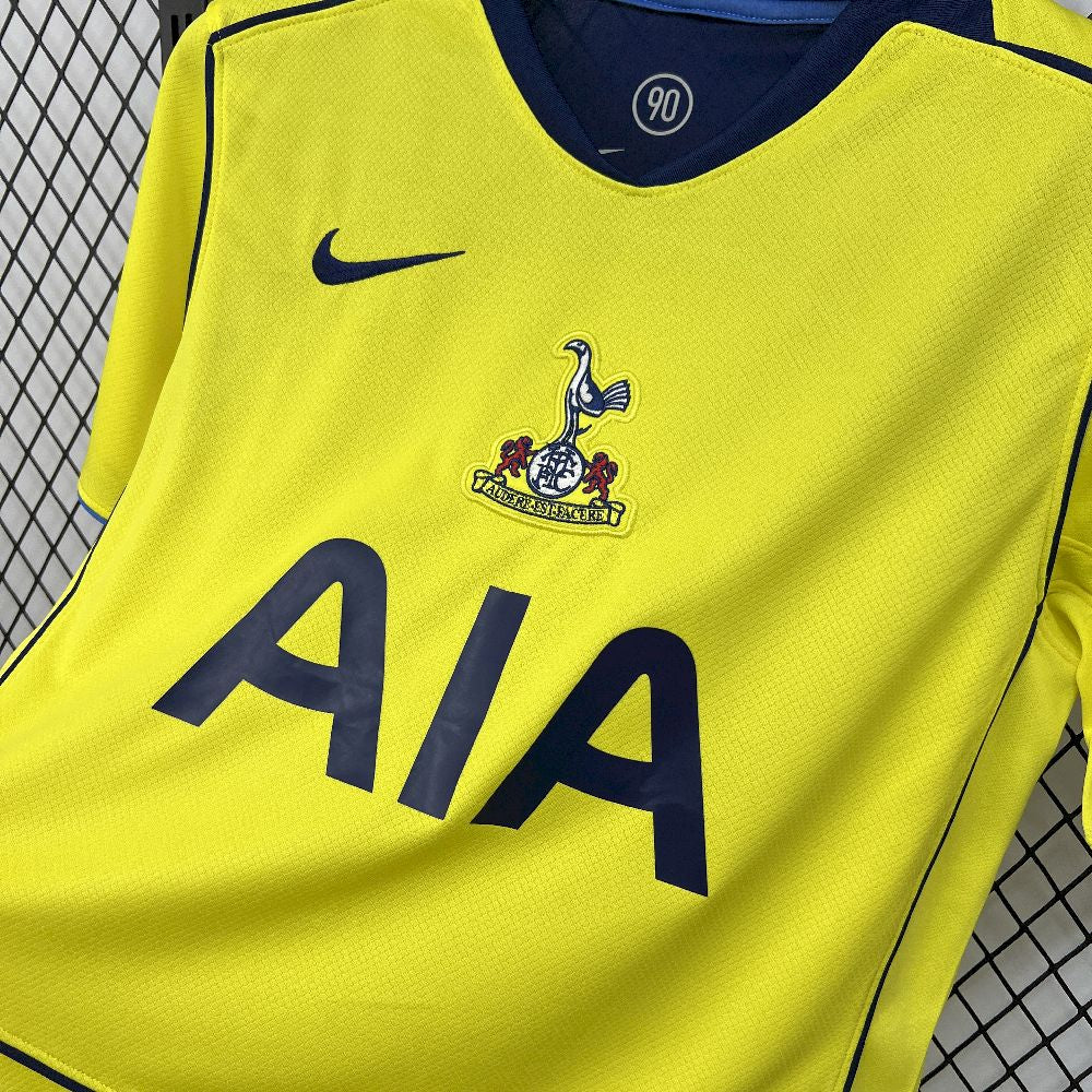 Tottenham Alternativa 25-26