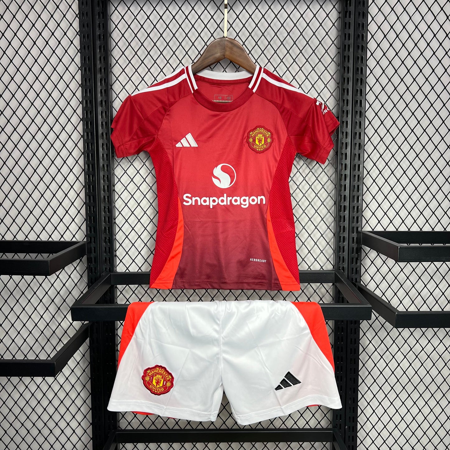 Manchester United Principal Kit Criança 24-25