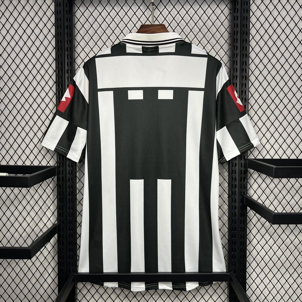 Juventus Retro 01-02