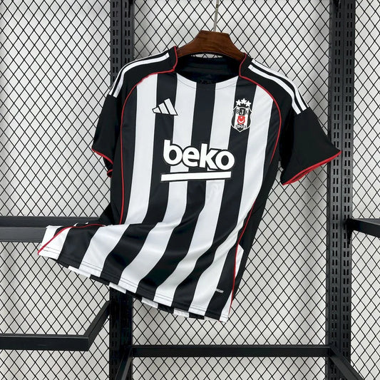 Besiktas Secundária 25-26