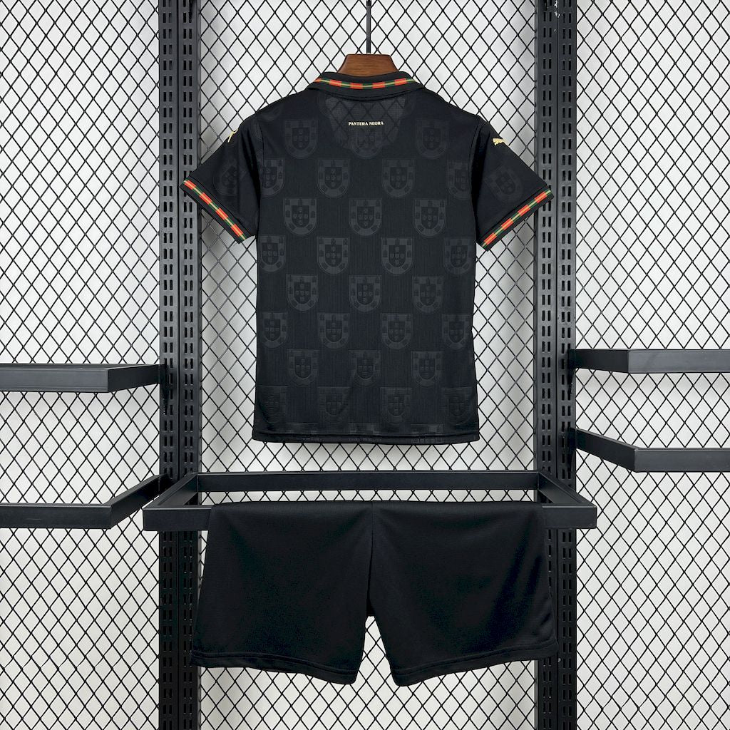 Portugal - Edição Especial “Pantera Negra” Kit Criança 25-26